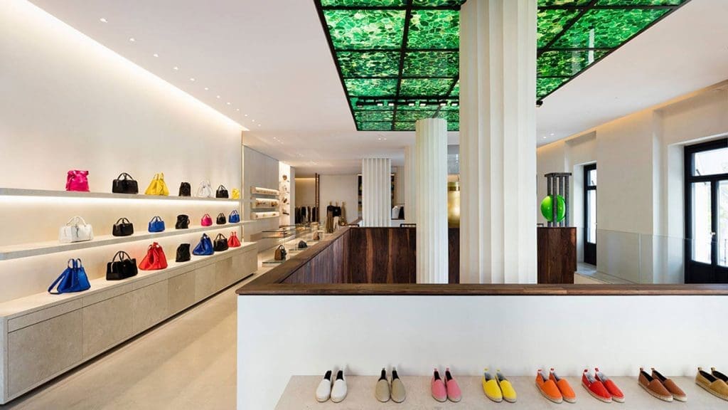 Loewe-en-Milla-de-Oro-de-Madrid-situado-en-Barrio-de-Salamanca-Calle-serrano