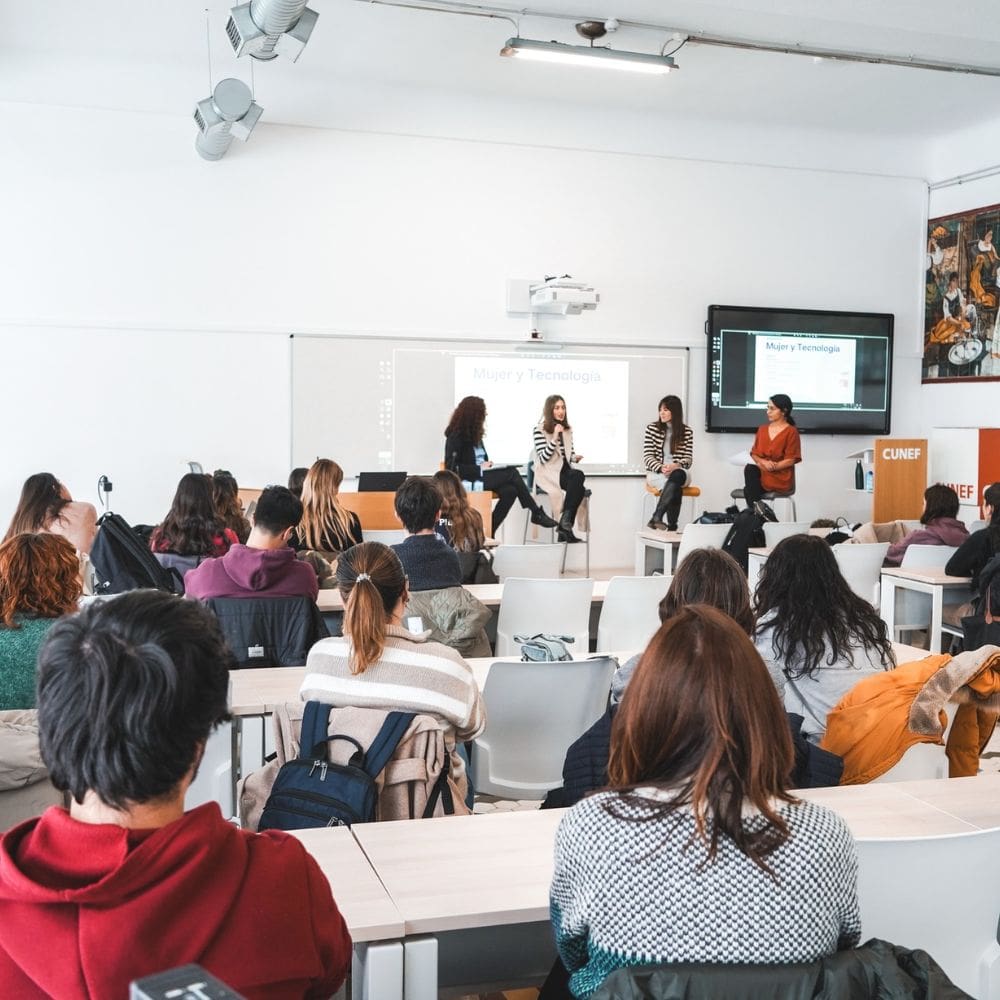 CUNEF Universidad privada – Barrio de Salamanca – Milla de oro – Imagen 3