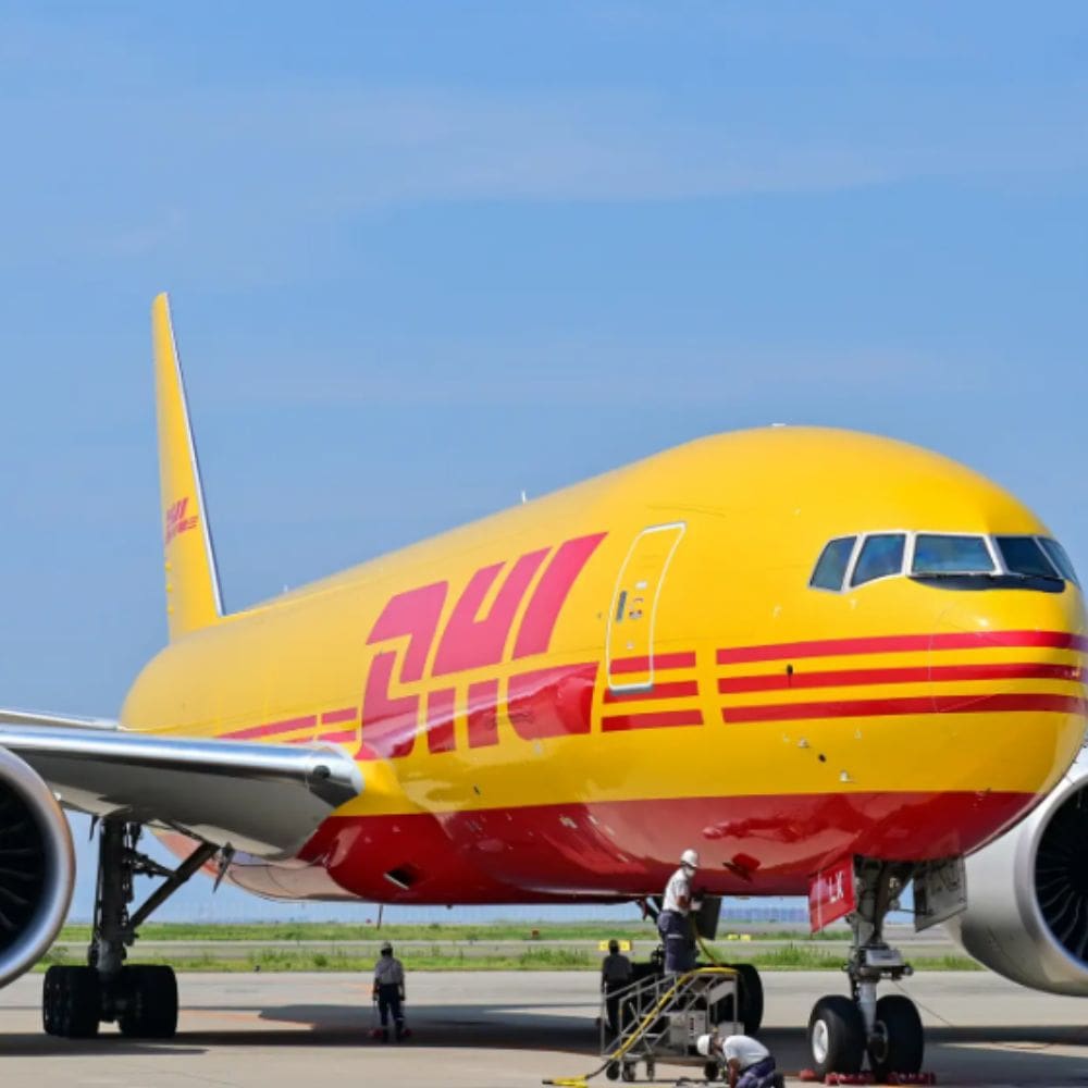 DHL Express – Empresas de Mensajeria – Milla de Oro – Barrio Salamanca – Imagen 2