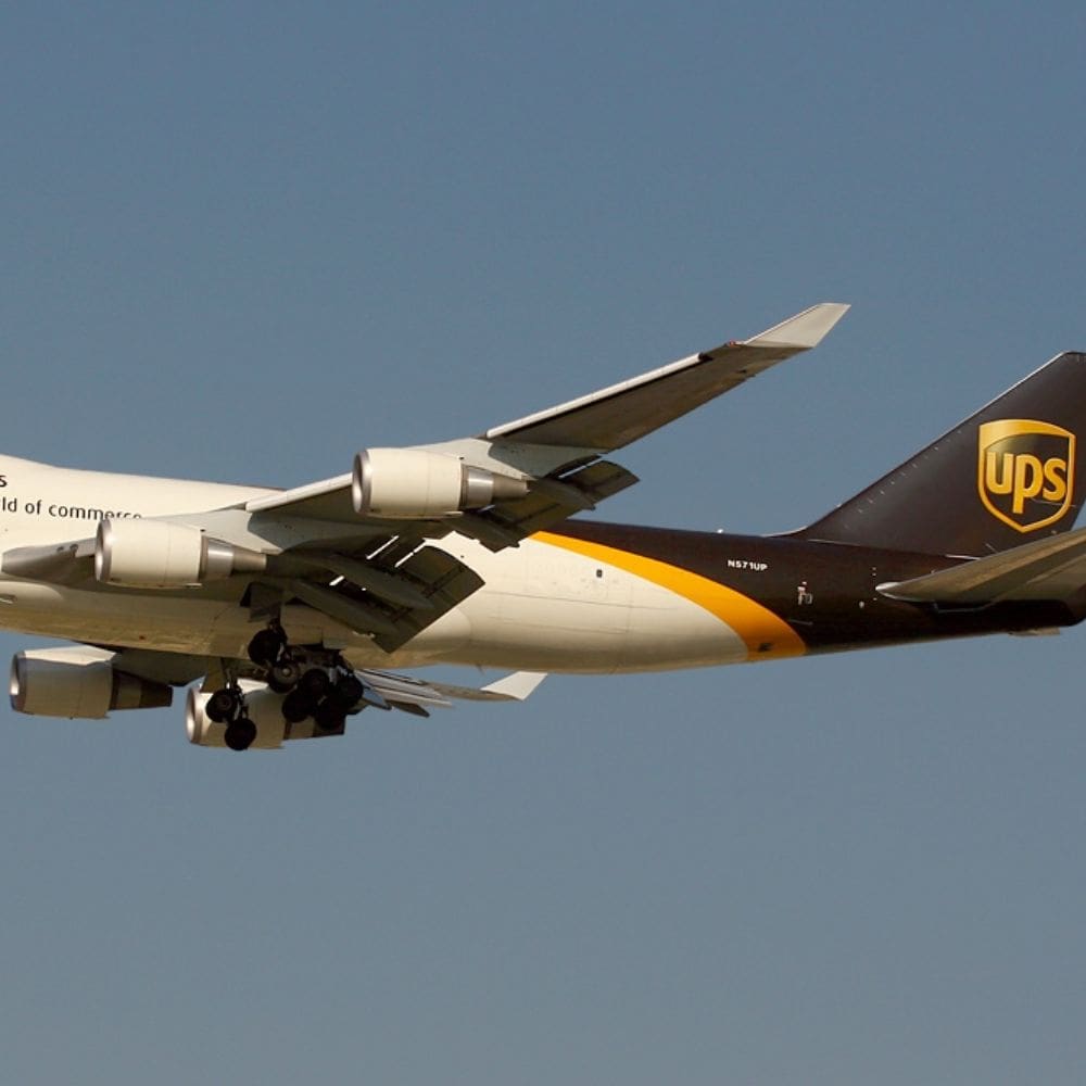 UPS envios express – Empresas de mensajeria – Milla de Oro – Barrio de Salamanca – Imagen 6