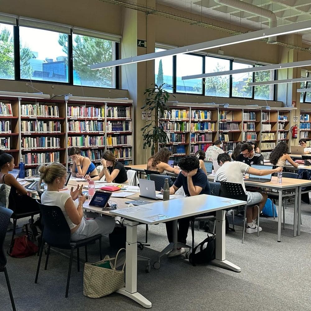 Universidad Europea de Madrid – Mejor Universidad de Madrid – Milla de Oro – Barrio Salamanca – imagen 5