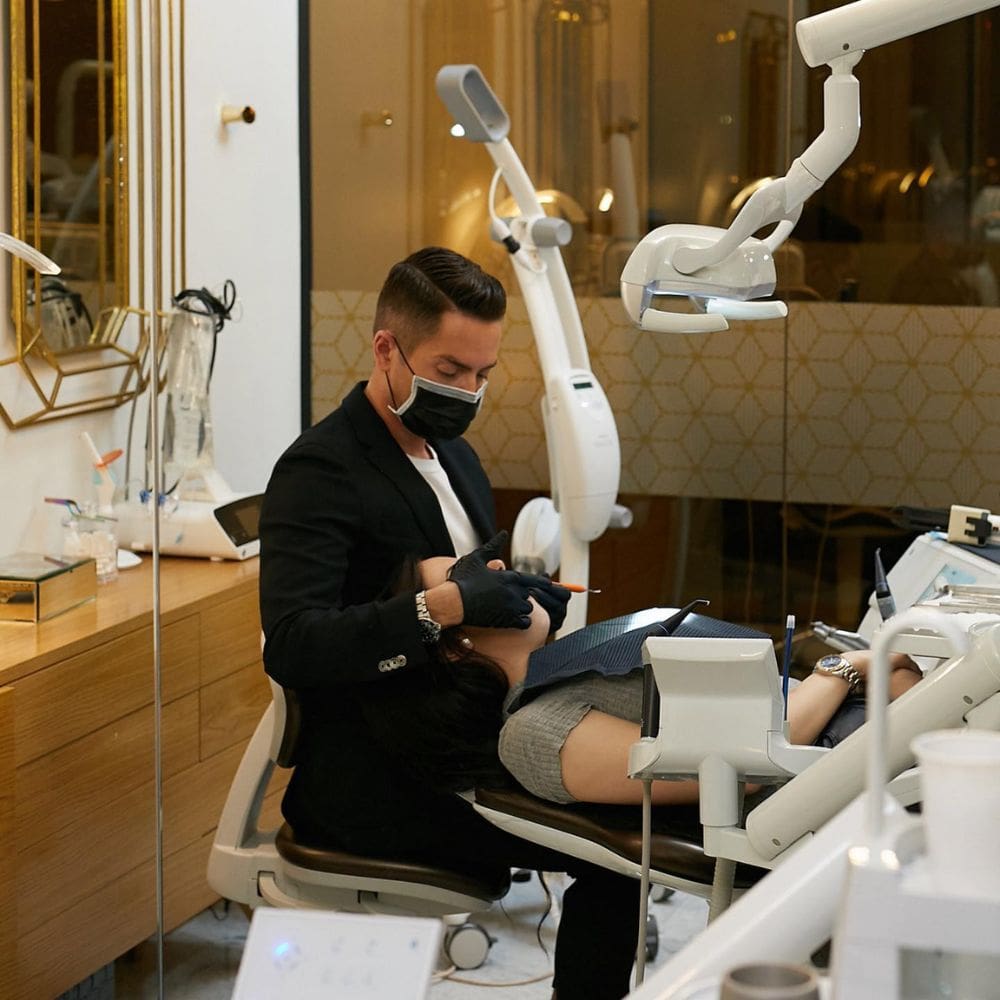 Carlos Saiz Smile -Clinica dental y diseno de sonrisa – Madrid – Barrio Salamanca – Milla de Oro – imagen 2