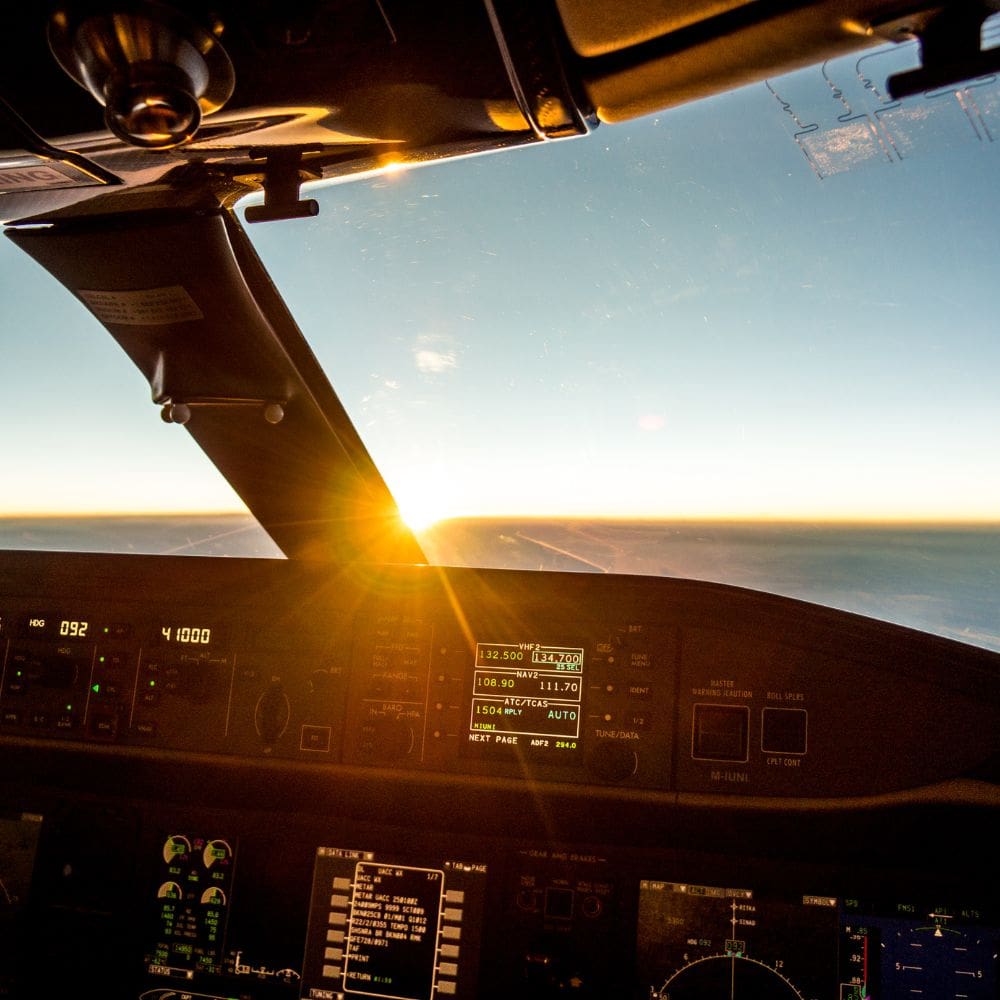 LunaJets- madrid- barrio de salamanca - milla de oro - alquiler jet privado