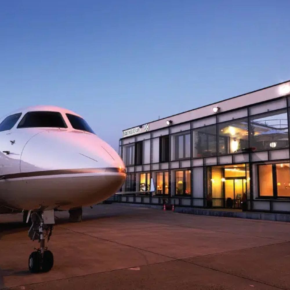 Luxaviation - madrid- barrio de salamanca - milla de oro - alquiler jet privado