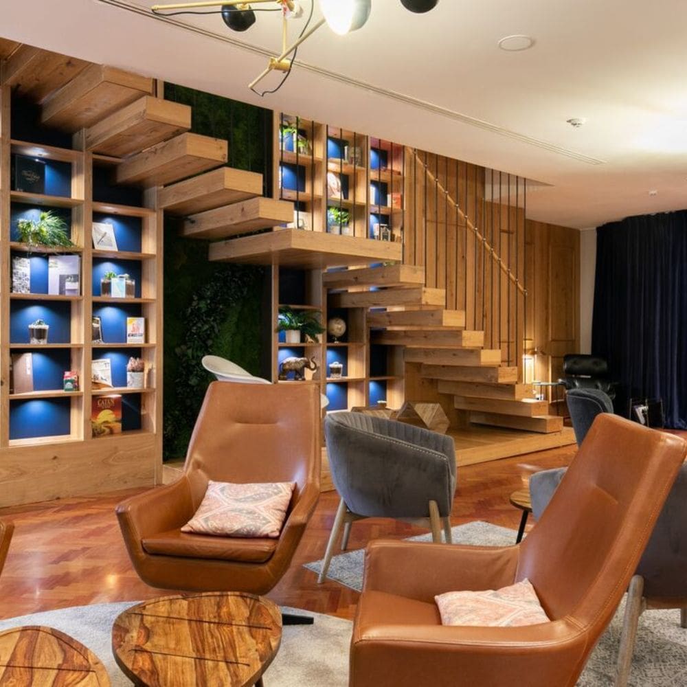 Around Lounges-Clubs Sociales y deportivos-Milla de Oro-Barrio Salamanca-imagen-2