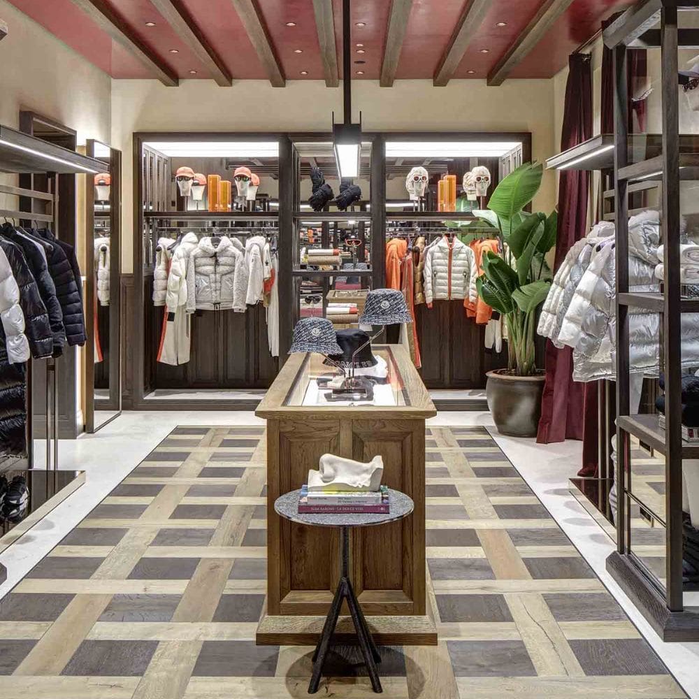 Moncler madrid-Boutiques-Milla de Oro-Madrid-2