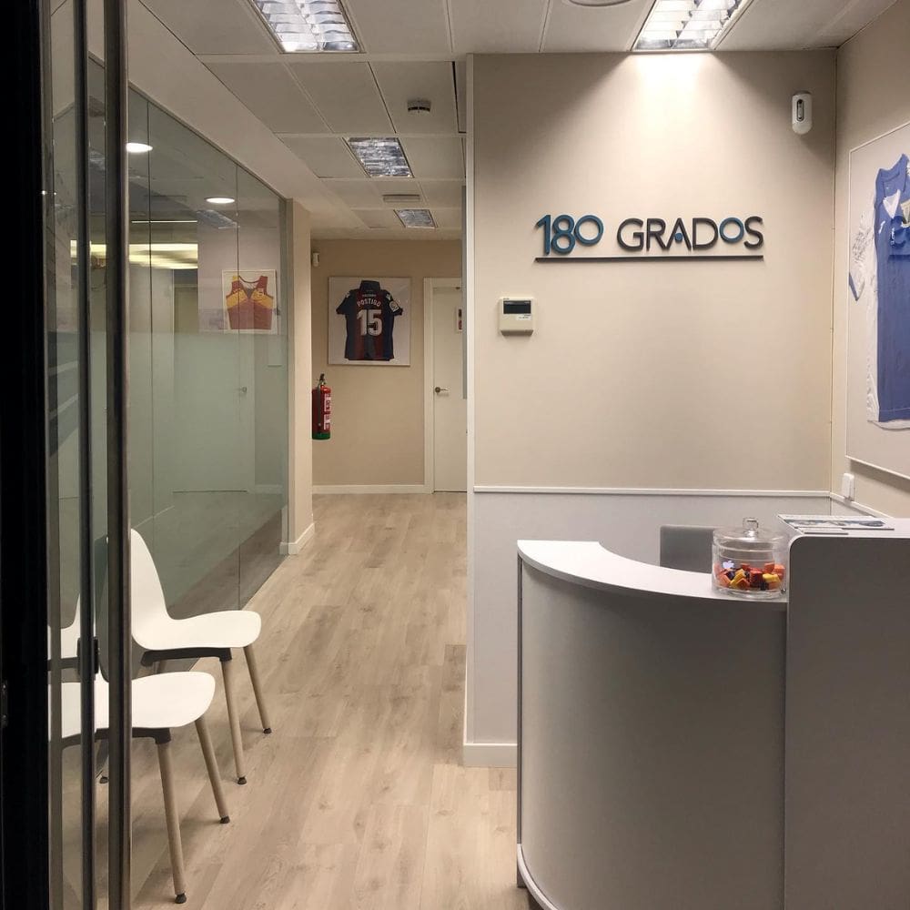 Centro 180 Grados -Masajes Y Fisioterapia-Milla de Oro-Madrid-1
