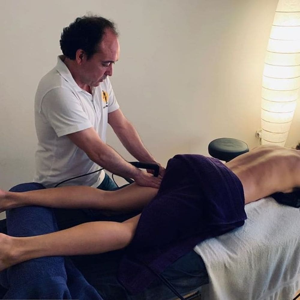 Centro Fisioterapia Fernando Navar-Masajes Y Fisioterapia-Milla de Oro-Madrid-4