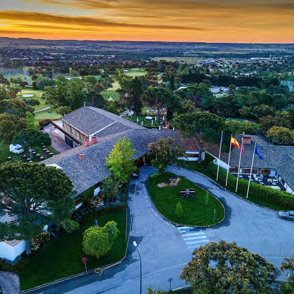 Complejo deportivo RACE Madrid - Club Deportivo Privado - milladeoromadrid.net